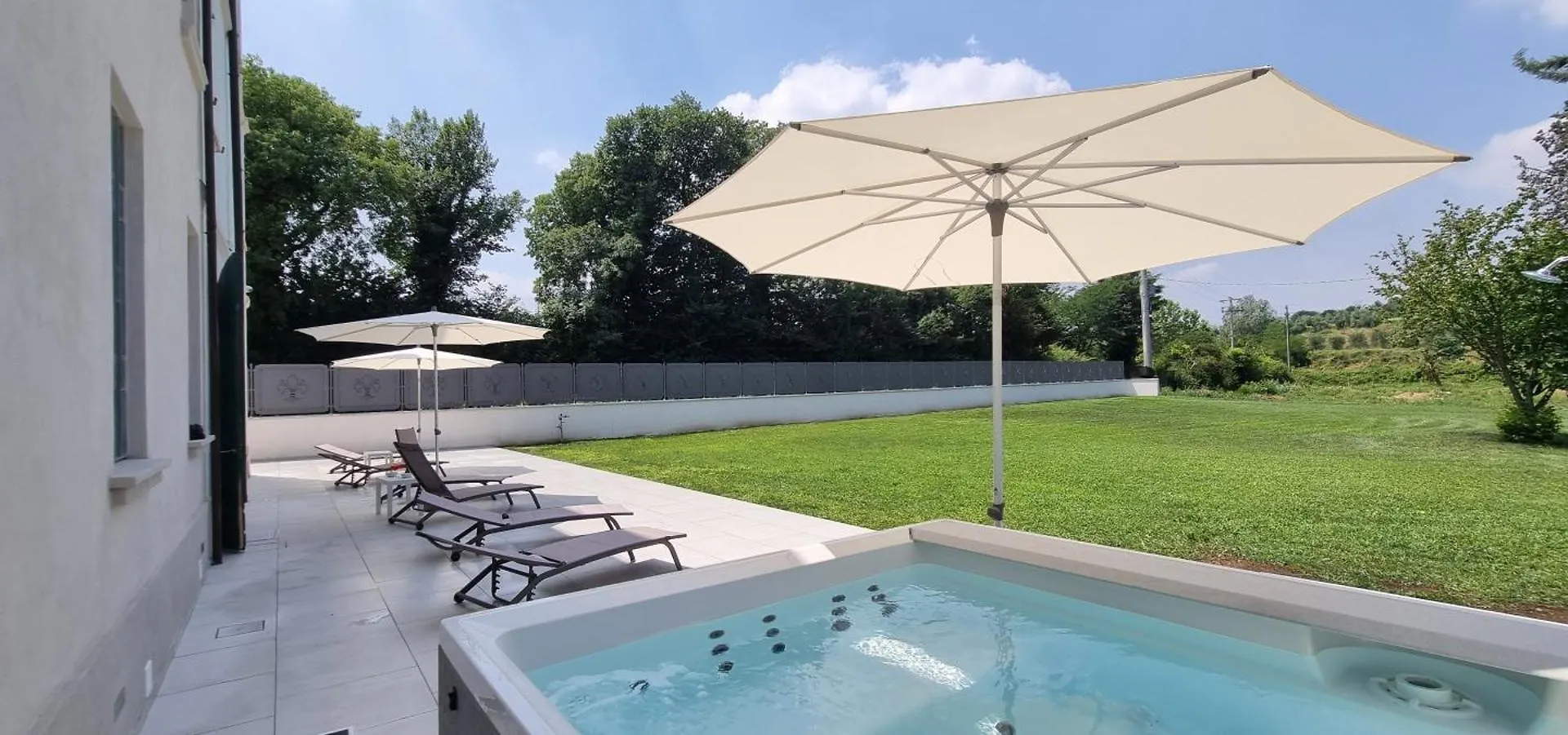 Bed and Breakfast B&B Villa Dina Ντεζεντσάνο ντελ Γκάρντα Ιταλία