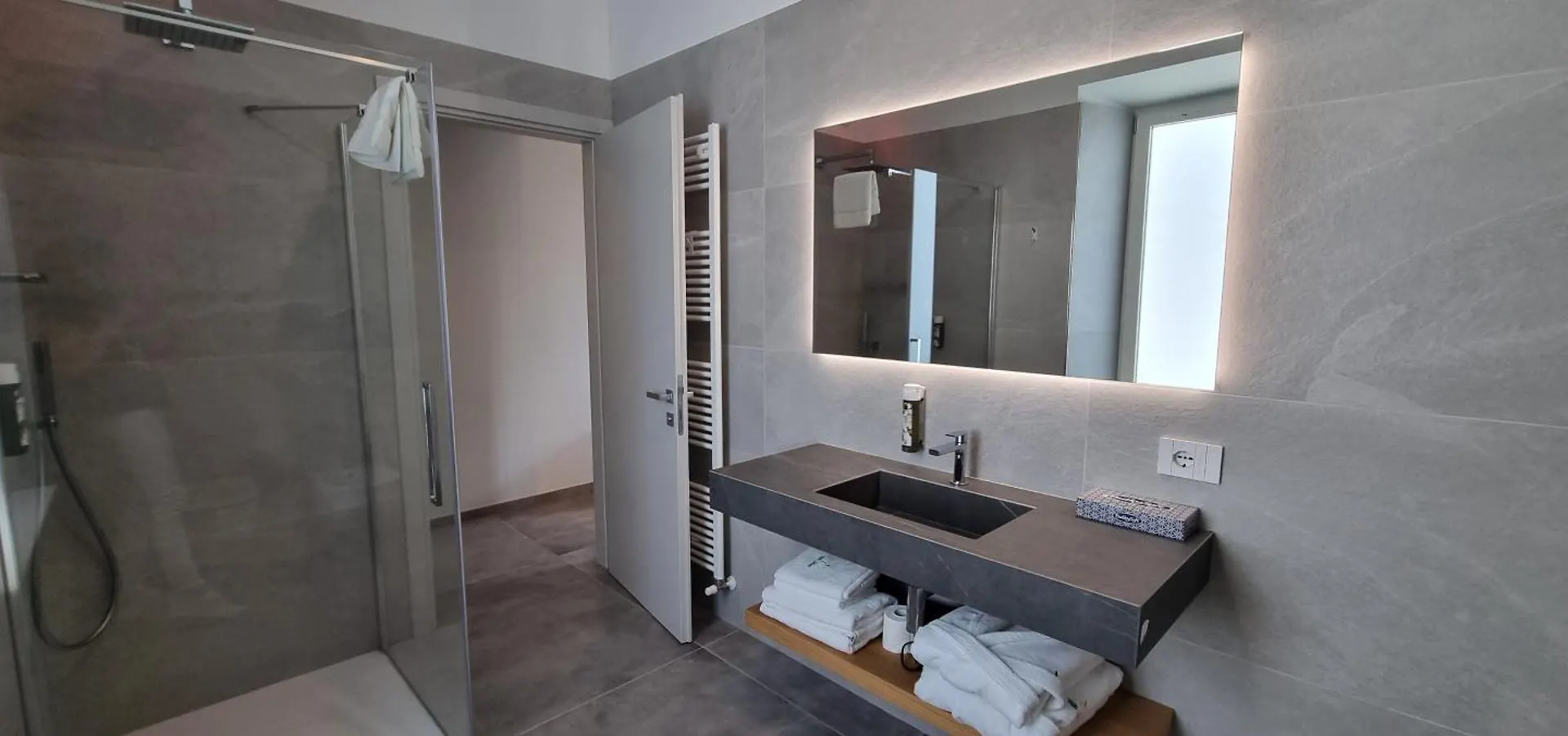 Bed and Breakfast B&B Villa Dina Ντεζεντσάνο ντελ Γκάρντα
