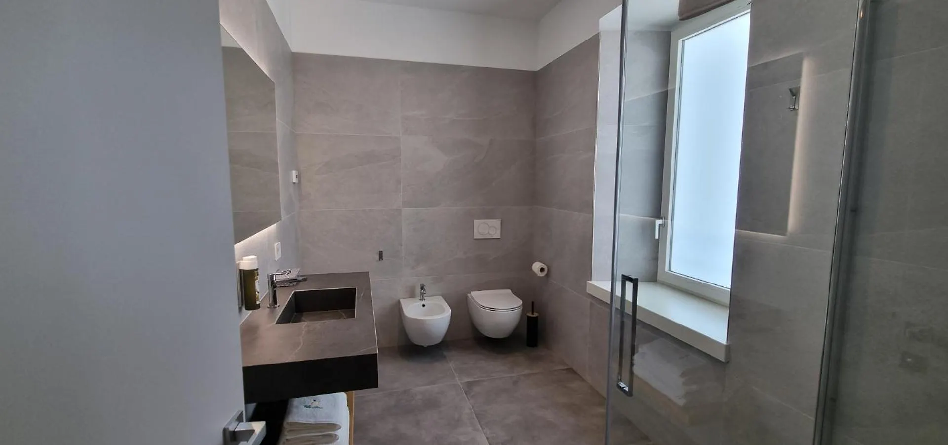 Bed and Breakfast B&B Villa Dina Ντεζεντσάνο ντελ Γκάρντα