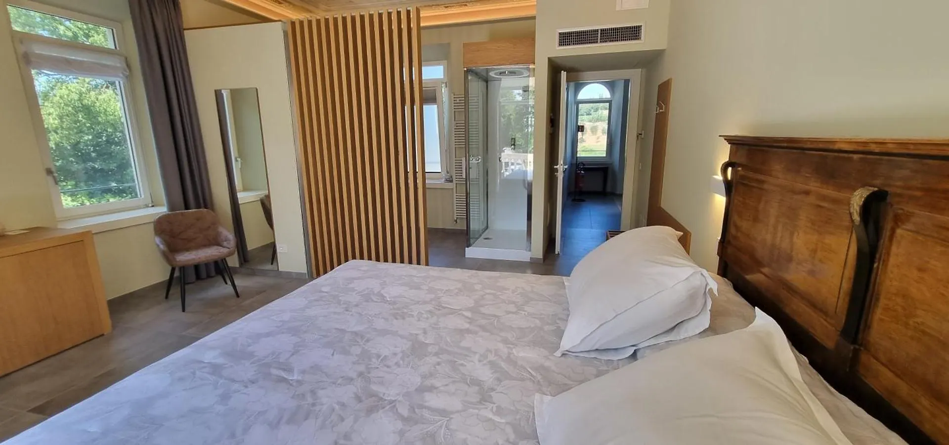 B&B Villa Dina Ντεζεντσάνο ντελ Γκάρντα Bed and Breakfast