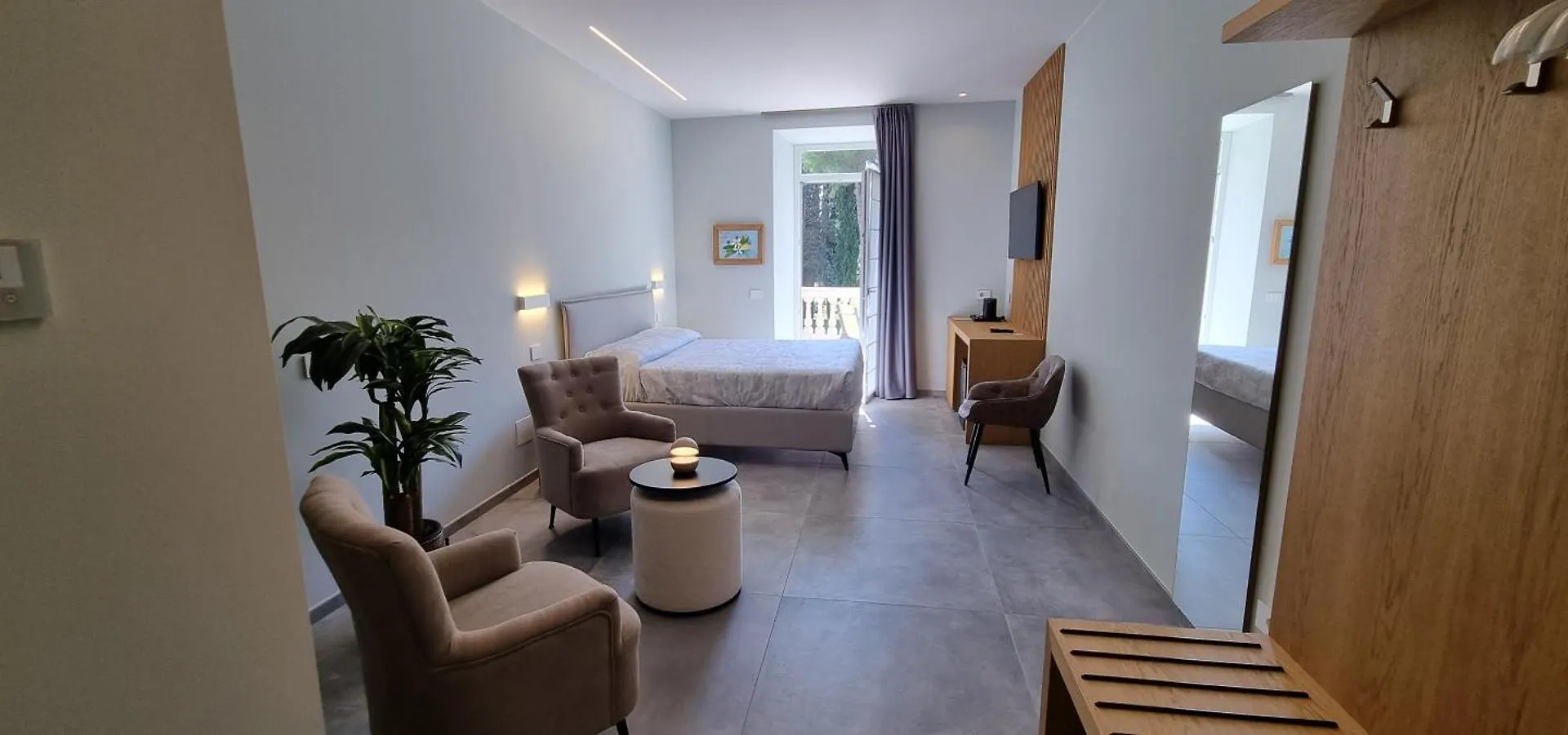 B&B Villa Dina Ντεζεντσάνο ντελ Γκάρντα Bed and Breakfast