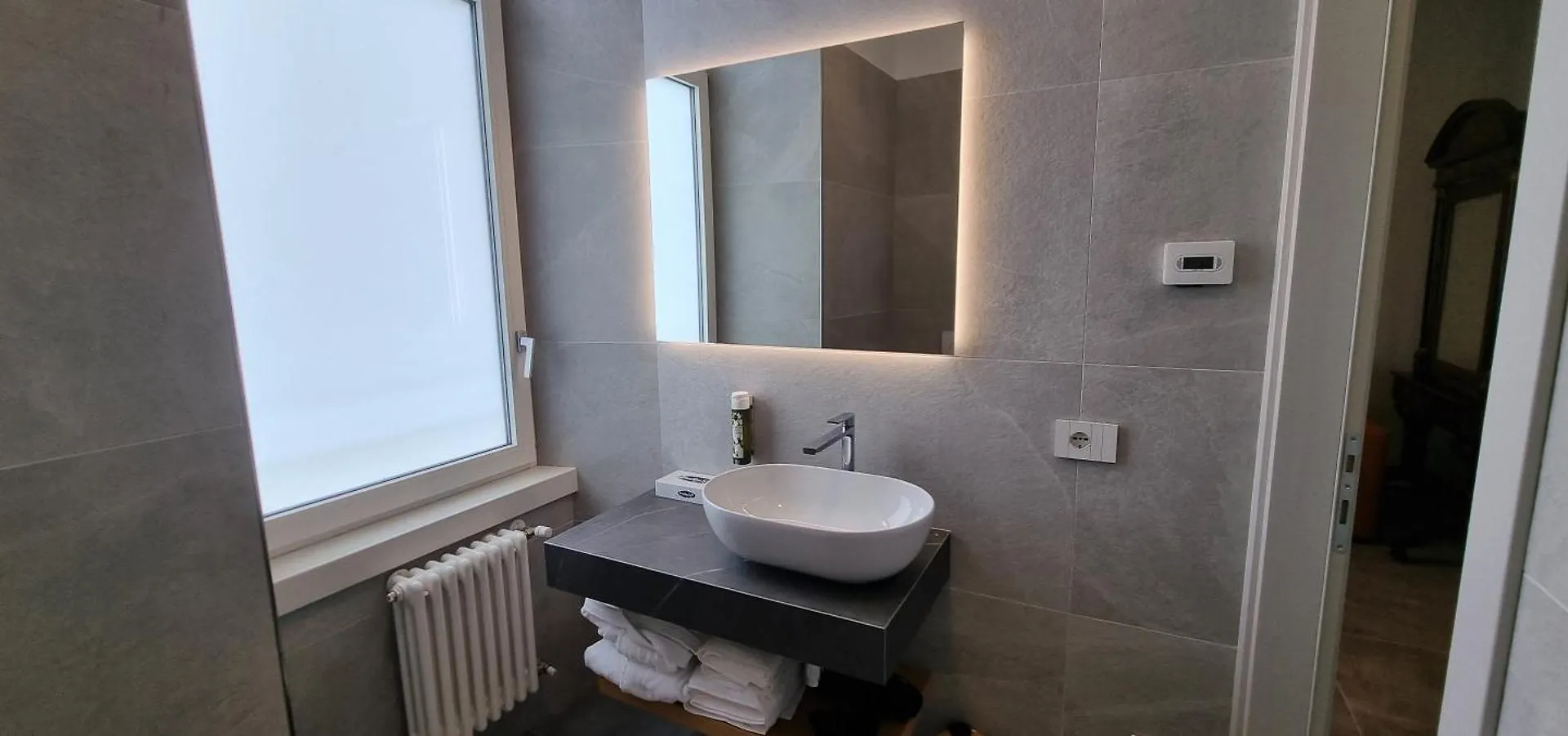 B&B Villa Dina Ντεζεντσάνο ντελ Γκάρντα